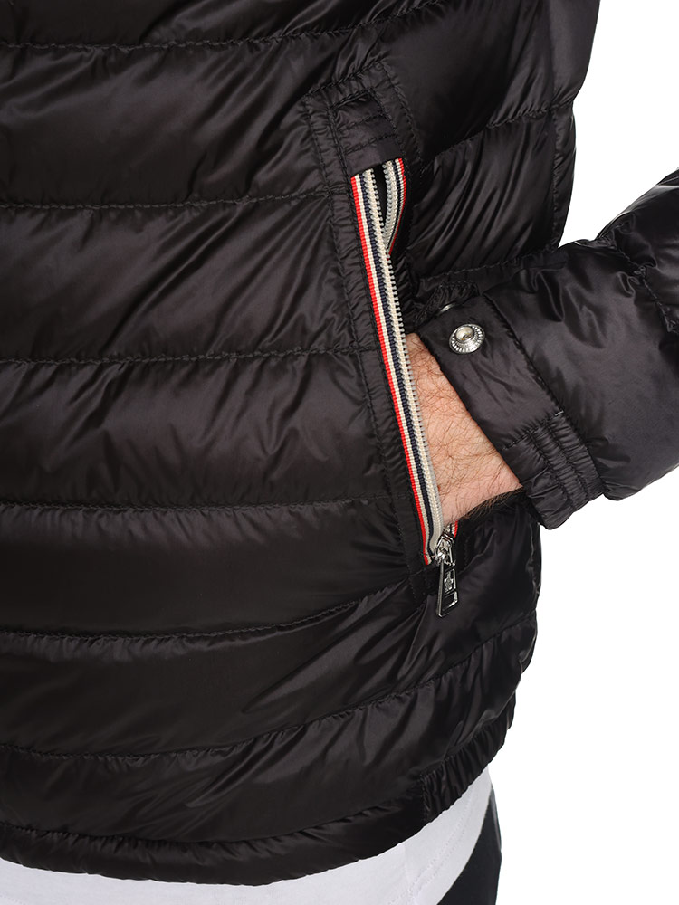 MONCLER (モンクレール) トリコロールジッパー スタンド ライトダウン