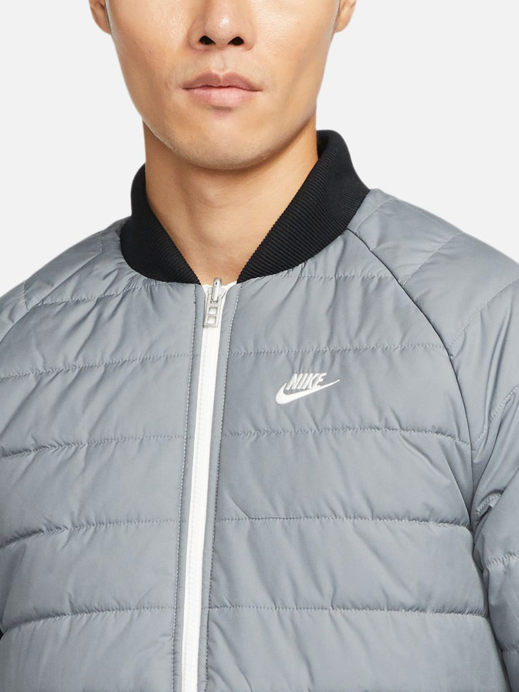 NIKE (ナイキ) リバーシブル フルジップ 中綿 ボンバージャケット NSW