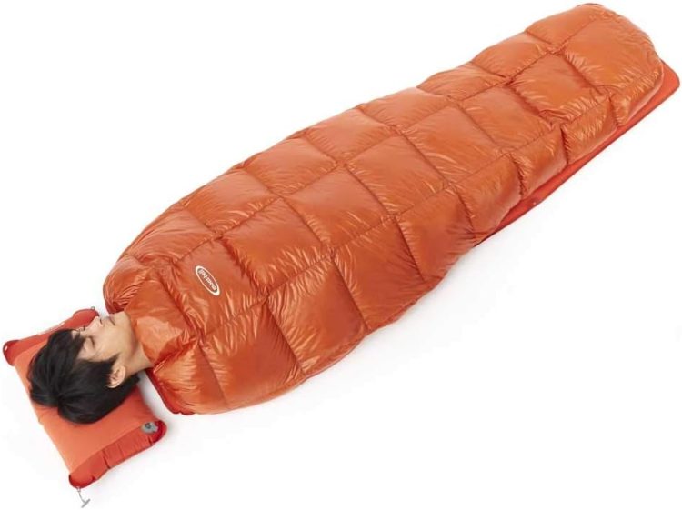 モンベルの寝袋（シュラフ）おすすめ13選。登山や車中泊で使えるアイテムも