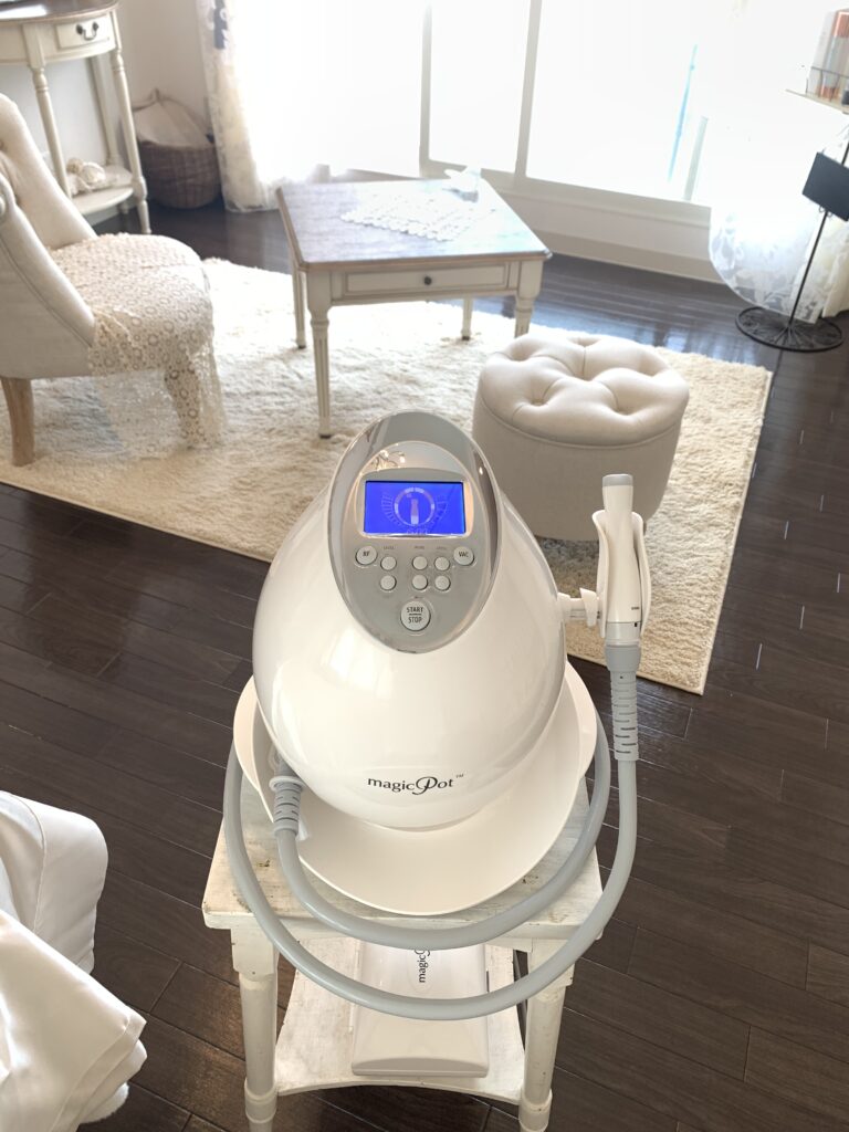 ウルトラ造顔リフト｜ラジオ波・吸引・LEDで若返りに結果を出す