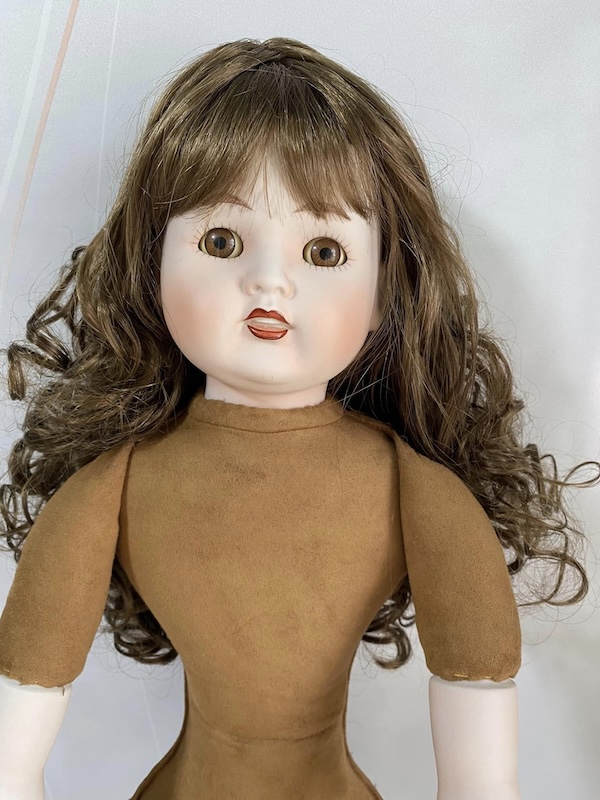 ビスクドールでも珍しい40年前の外国のお人形 | 洋服リフォーム さらさ