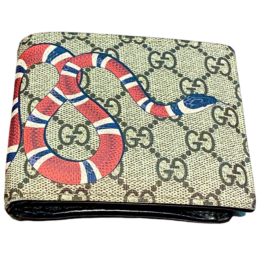 グッチ キングスネーク プリント 二つ折り財布 キャンバス レザー