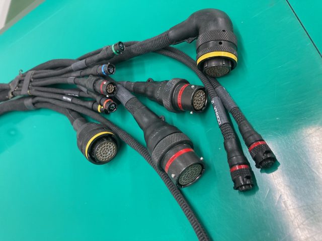 丸型コネクタ（DEUTSCH） ｜株式会社ササキ