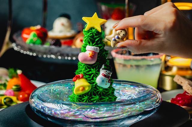 食べられるクリスマスツリー「飾りつけは自分」