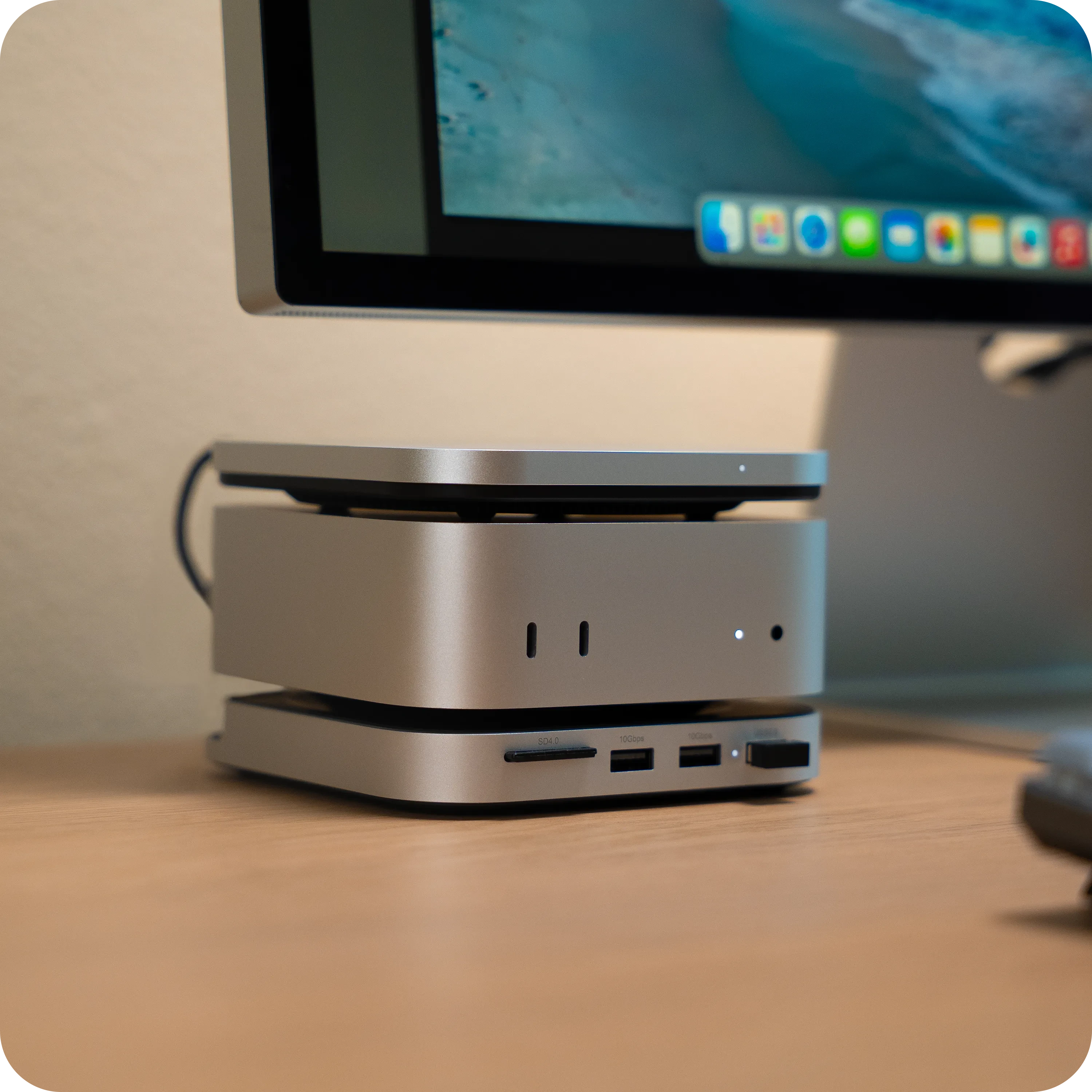 USB4 Slim NVMe SSD Enclosure | 40Gbps Portable – Satechi