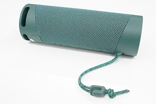 実機で解説! SRS-XB23 レビュー タテでもヨコでもどちらでも シーン