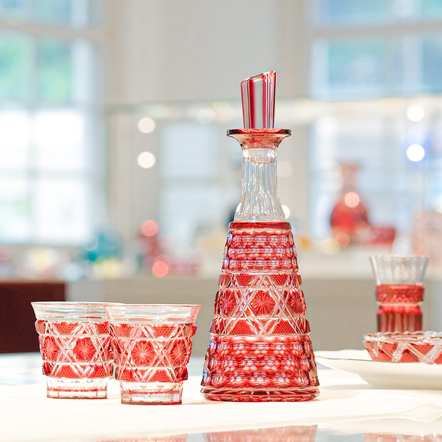 島津薩摩切子】 創作 冷酒器セット cut01 – ㈱島津興業 島津薩摩切子