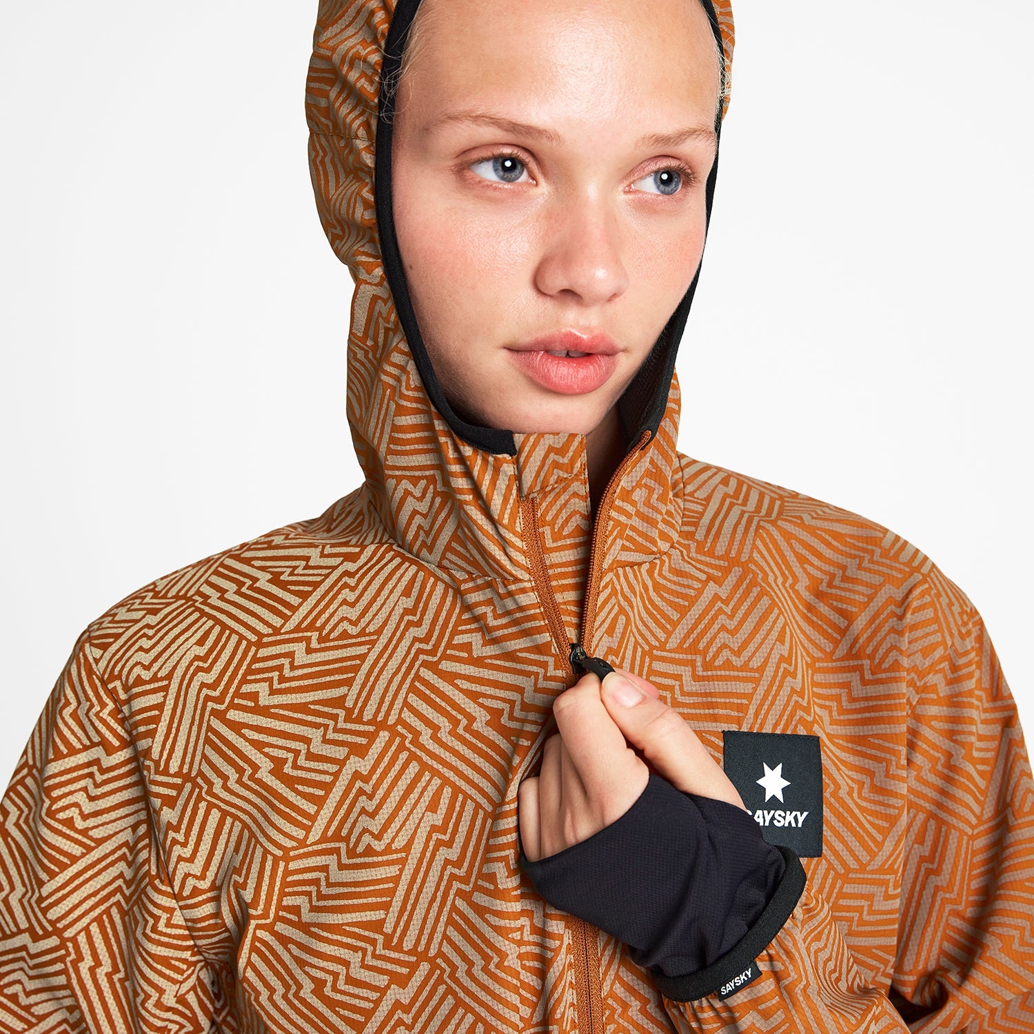 □ 公式 □ SAYSKY/セイスカイ ランニングジャケット OWRJA01c1051 W