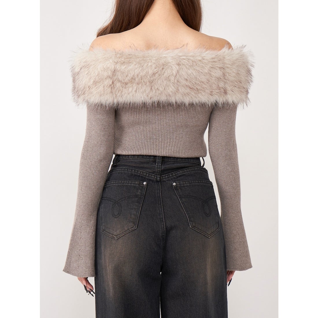 ダーリッチ Darich カラーファーオフショルニットトップス （ベージュ