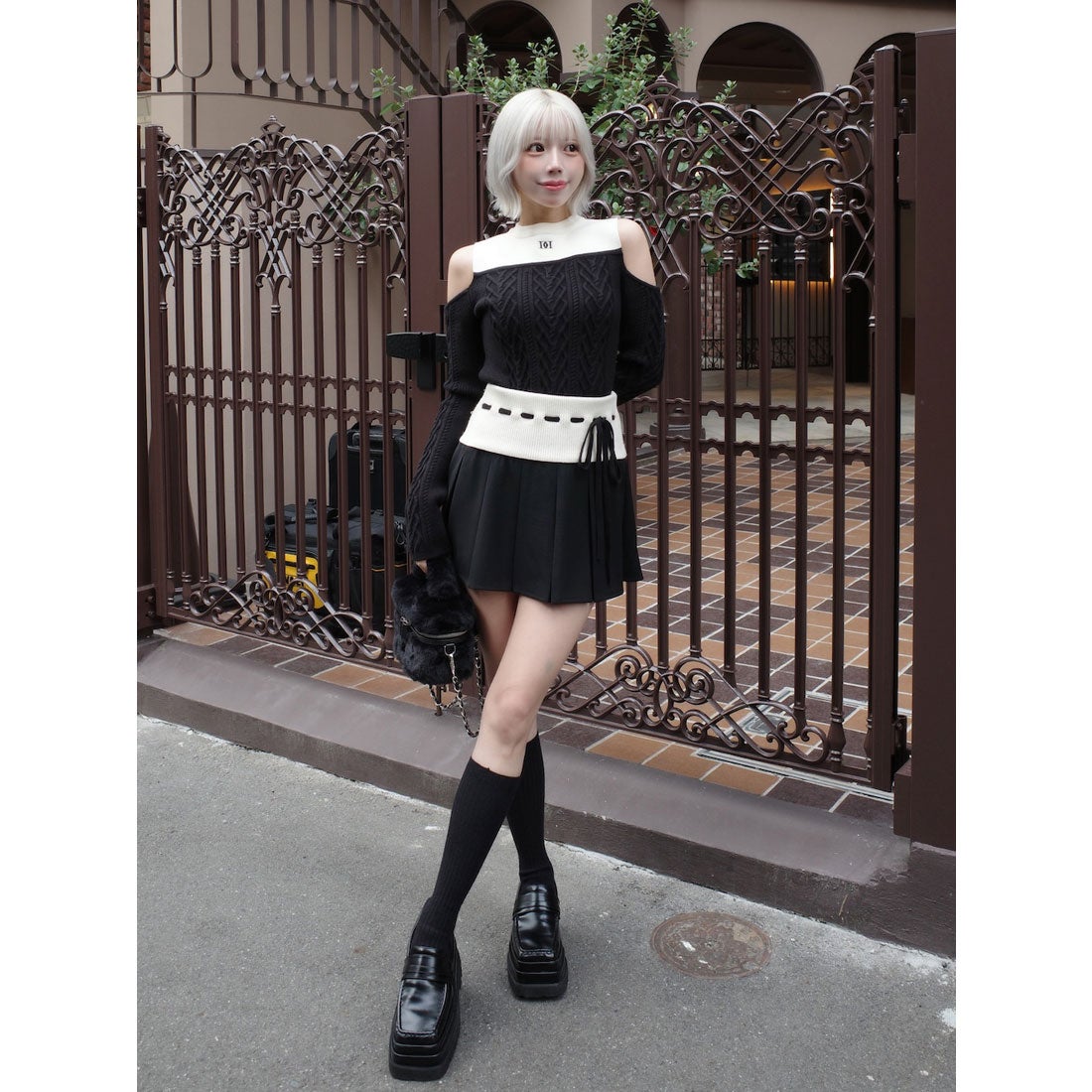 ダーリッチ Darich ショルダーオープンニットセットアップ （ブラック