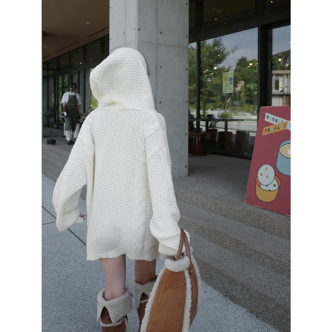 ダーリッチ Darich ケーブルDDロゴVネックニットフーディ （ベージュ