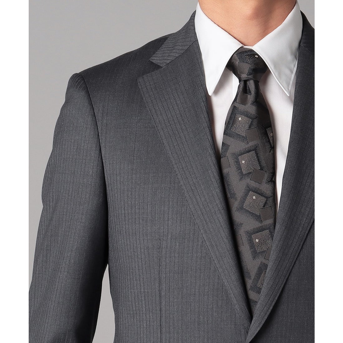 SESSERA グレーシャドーストライプスーツ （グレー） -D'URBAN