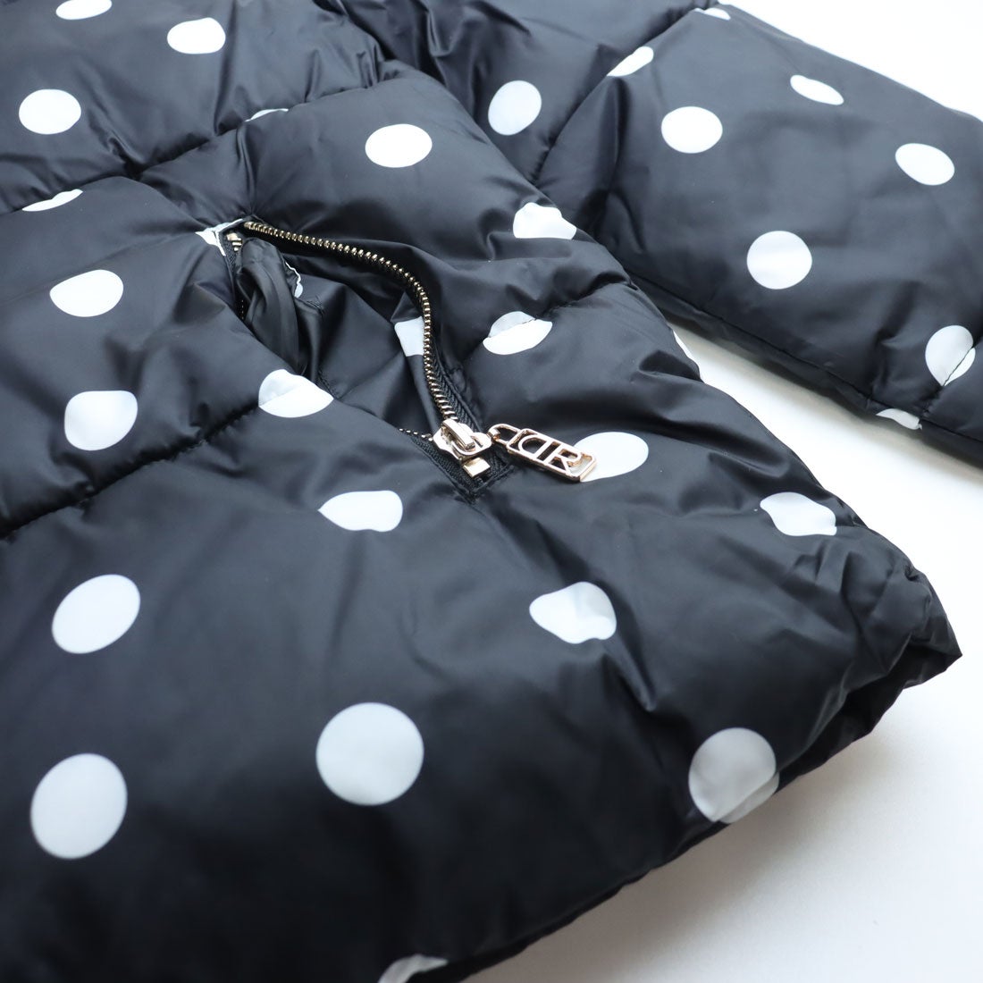 デニーローズ DENNY ROSE ボトルネックドット柄ダウン （MULTI