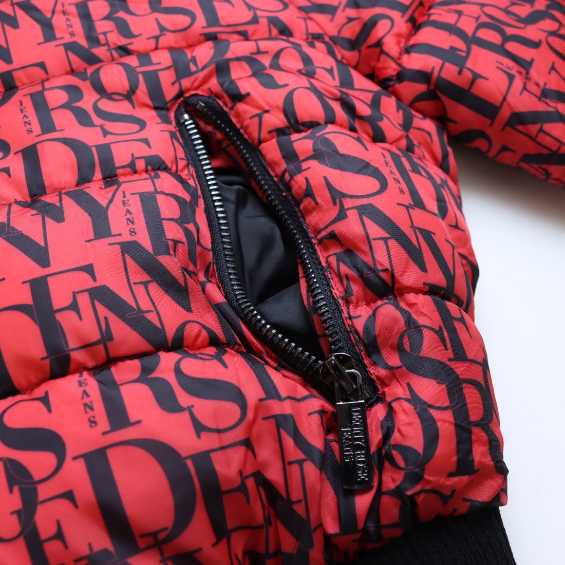 デニーローズ DENNY ROSE ボトルネックロゴダウン （RED） -waja bazar