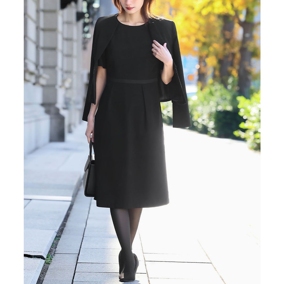 フロリア Flolia 【喪服 礼服】ノーカラージャケット 膝丈Aライン