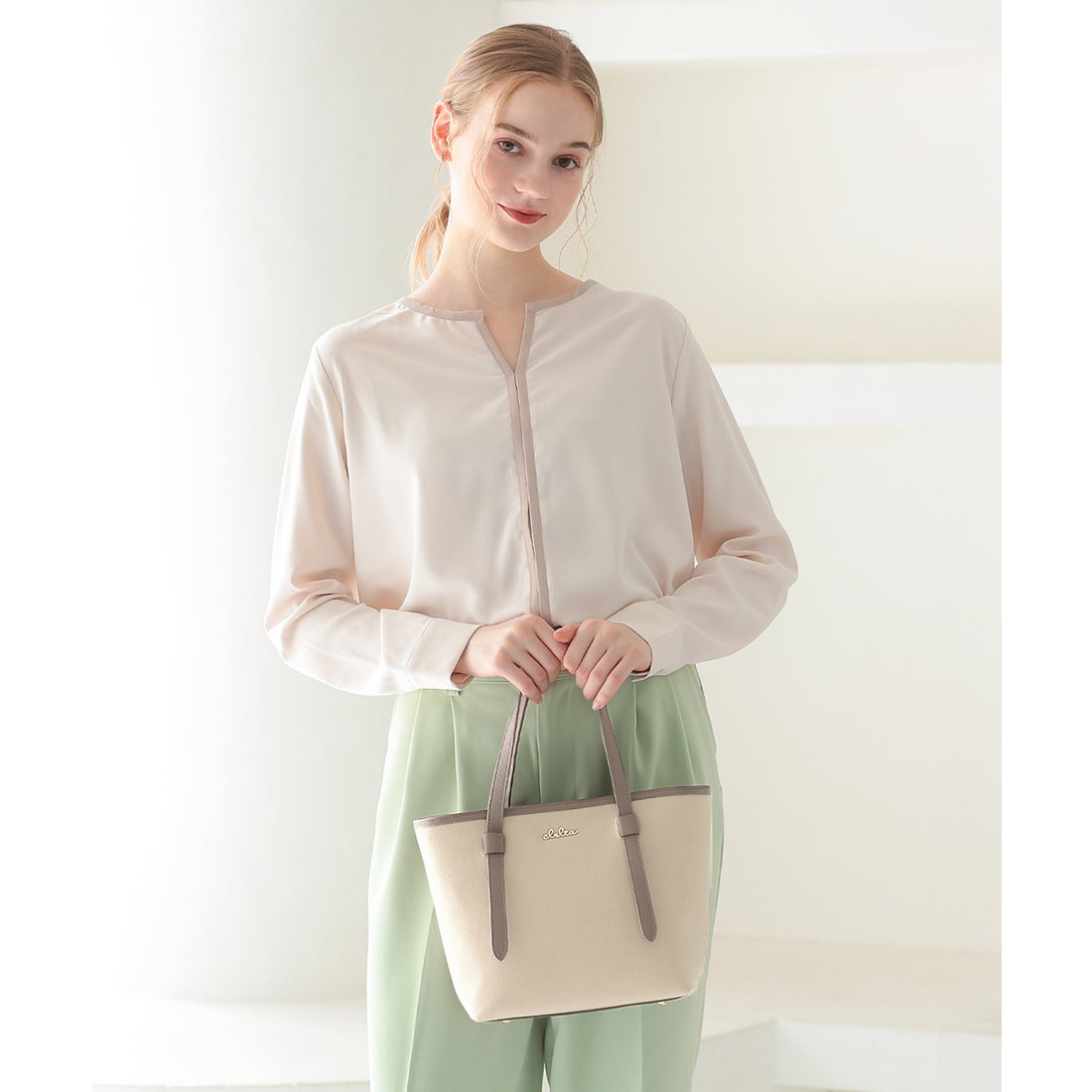 クレリア Clelia トートバッグ レディース ミニトート自立 本革 レザー