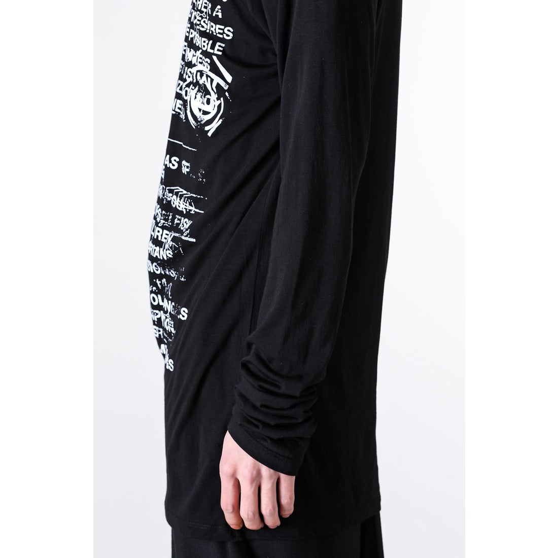 ユリウス JULIUS CUPRO/COTTON JERSEY T-SHIRT （BLACK） -FASCINATE