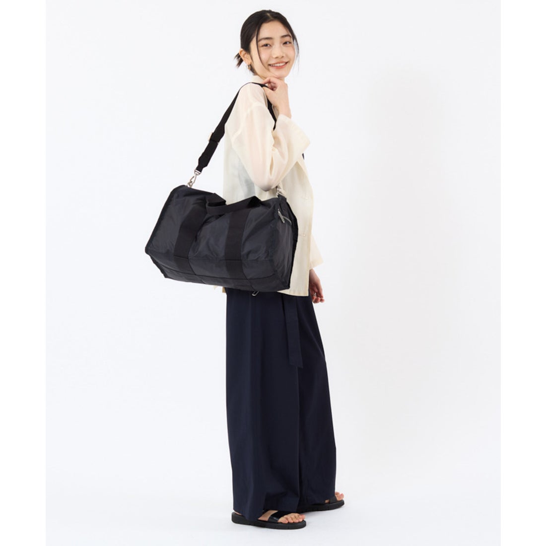 レスポートサック LeSportsac ESSENTIAL MEDIUM DUFFLE （ブラックC