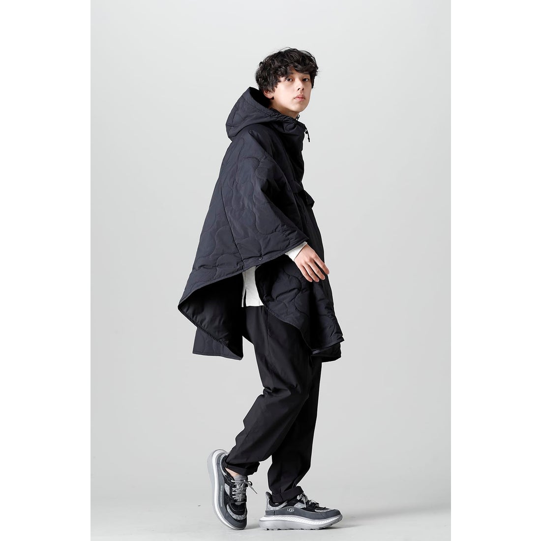 ランタン lantern Heating Poncho （Black） -FASCINATE