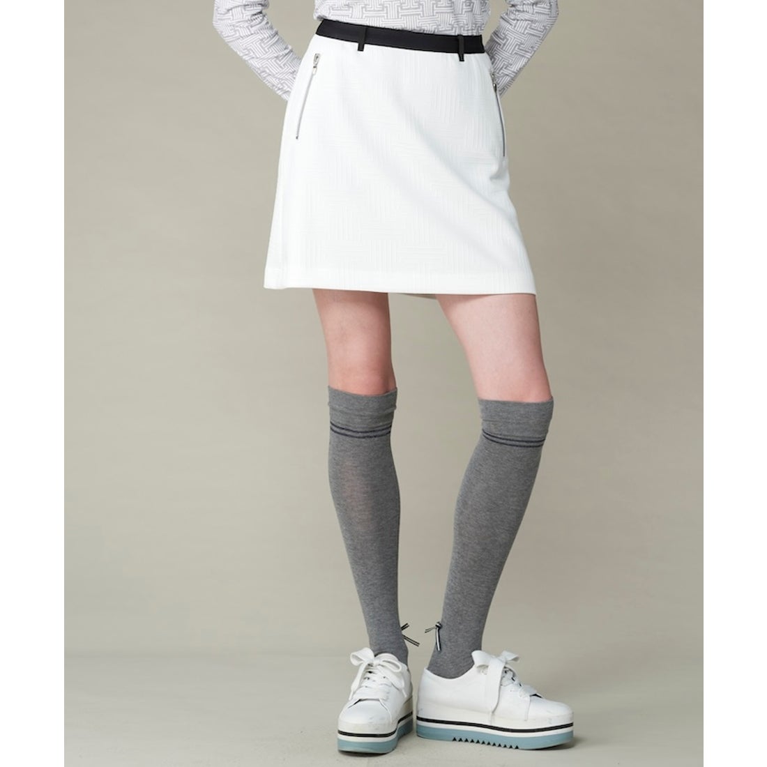 ランバンスポールのスカート防寒素材白×グレー
