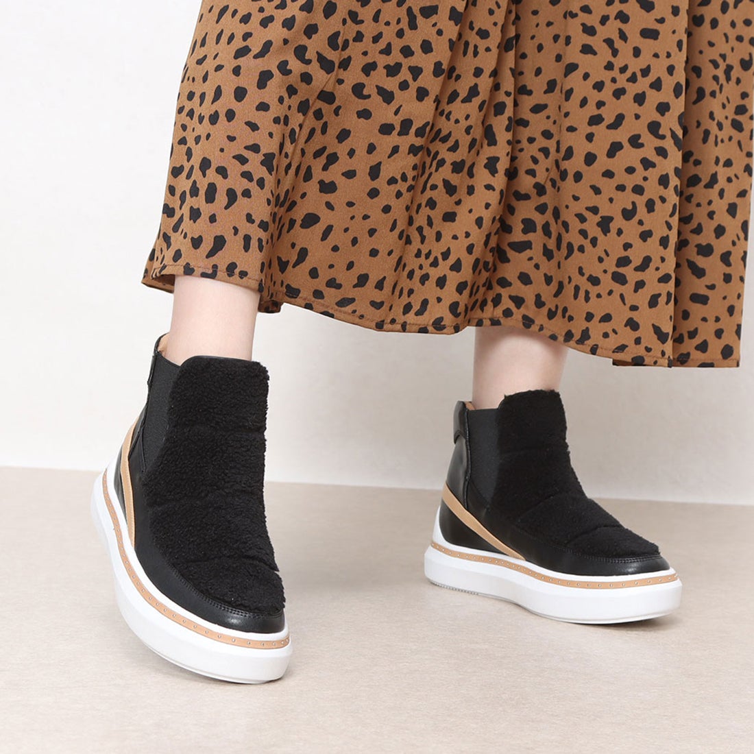 ランバン オン ブルー LANVIN en Bleu サイドゴアボアスニーカー