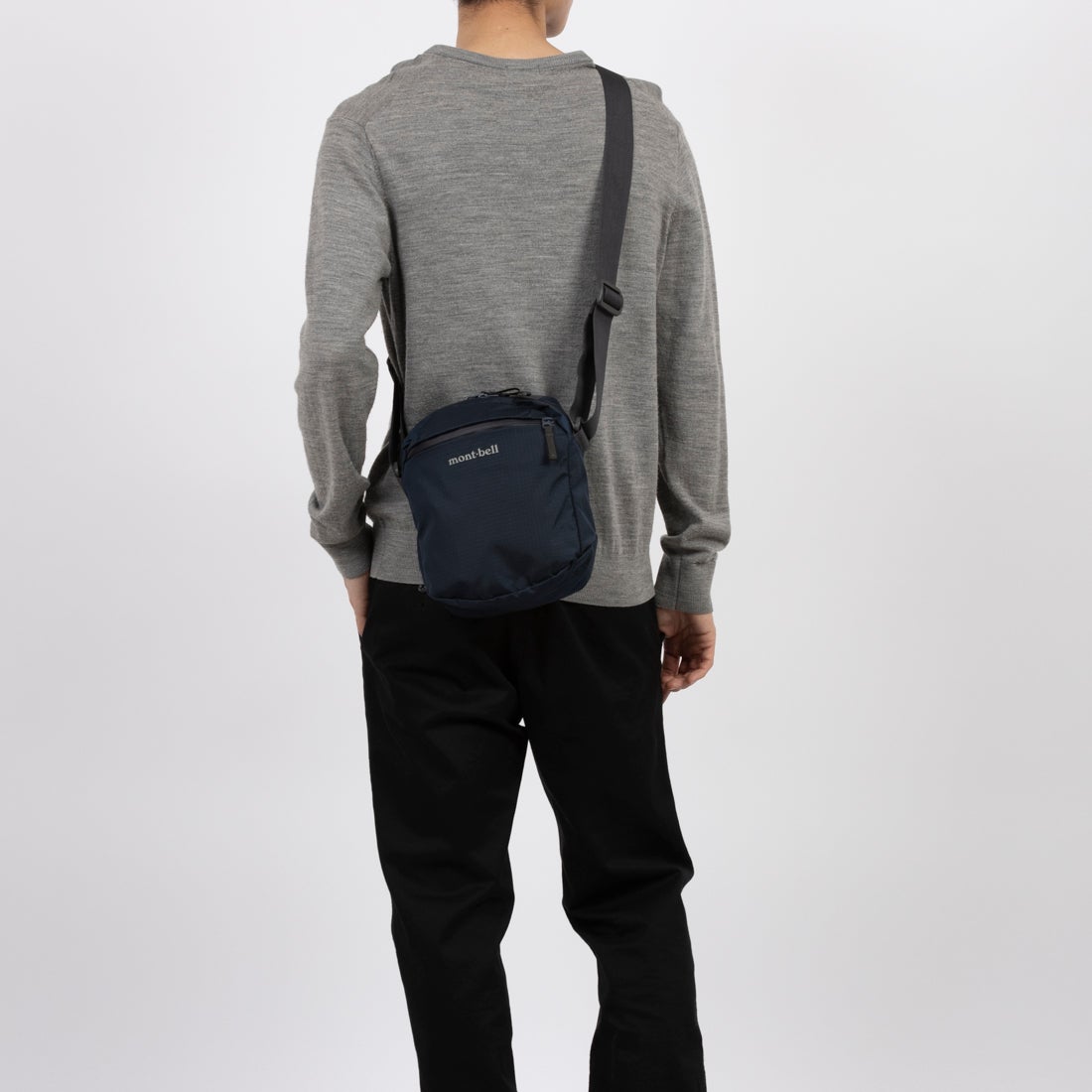 モンベル mont-bell トラベル タフショルダーバッグ （ネイビー
