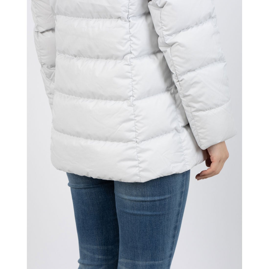 モンベル mont-bell トラベルダウンパーカ Women's （グレー