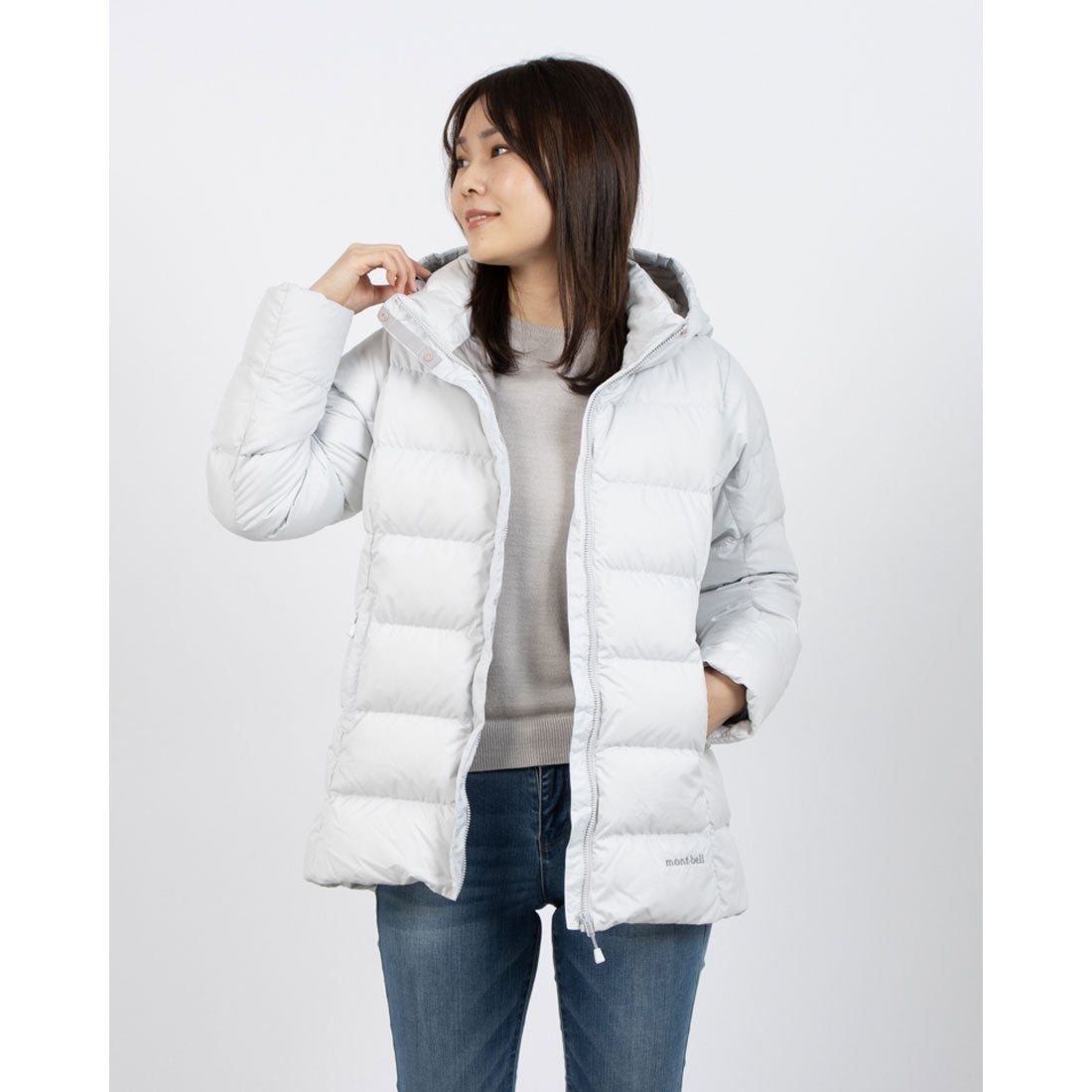 モンベル mont-bell トラベルダウンパーカ Women's （グレー