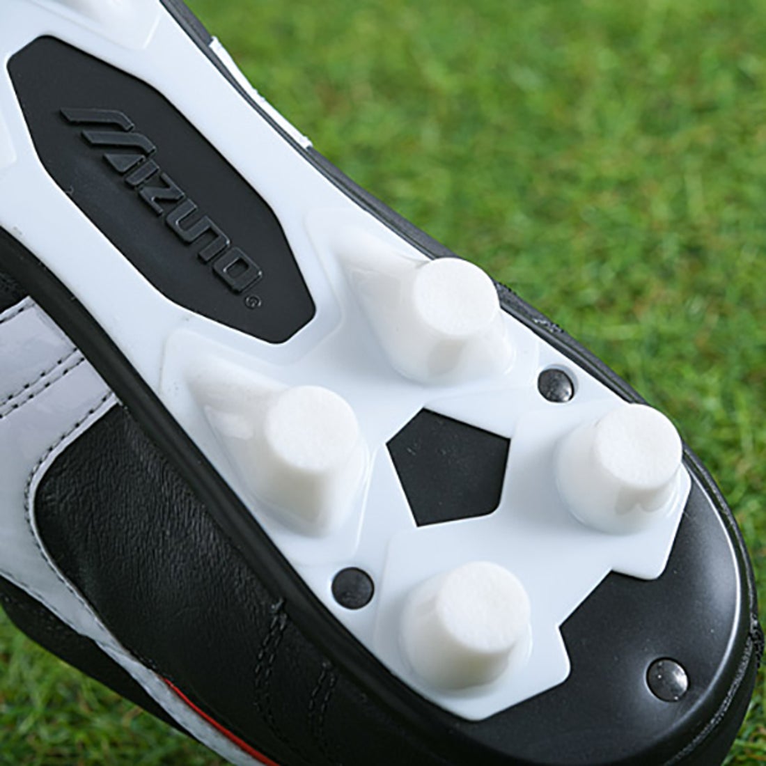 MIZUNO ミズノ モレリア II JAPAN(ブラック×ホワイト) P1GA200001