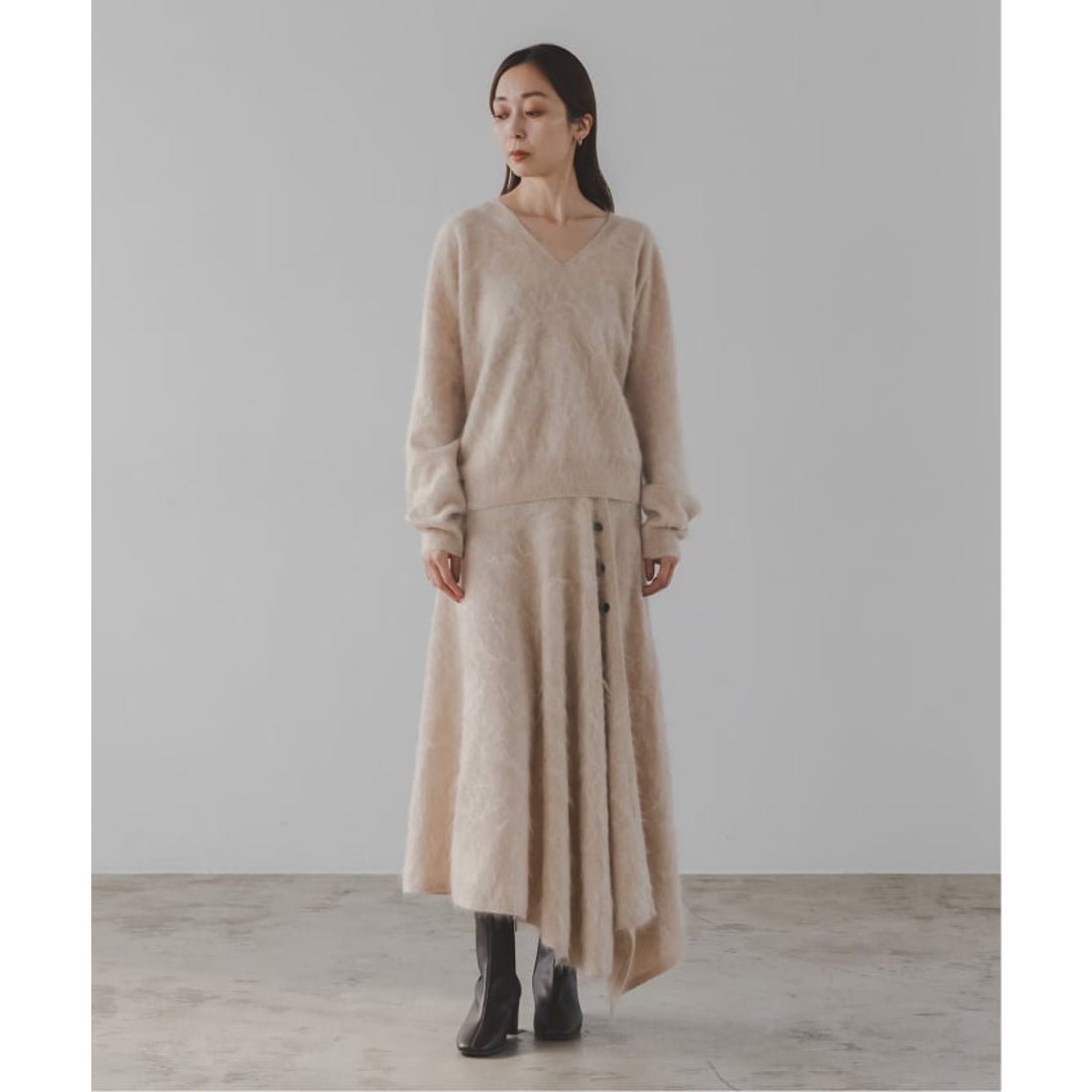 ノーブル NOBLE ELENI/エルニ ファーカシミヤVネックニット （ベージュ