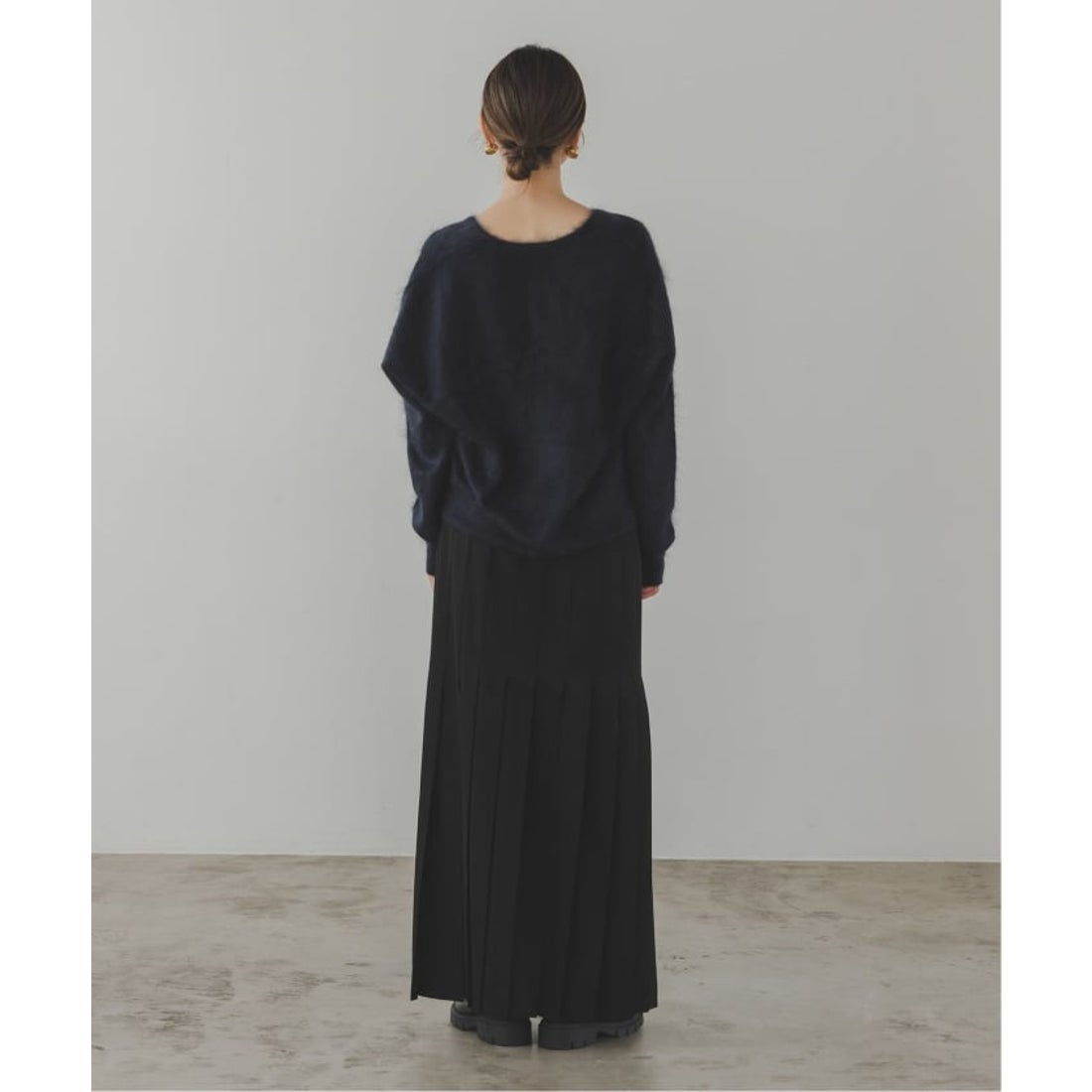 ノーブル NOBLE ELENI/エルニ ファーカシミヤVネックニット （ベージュ