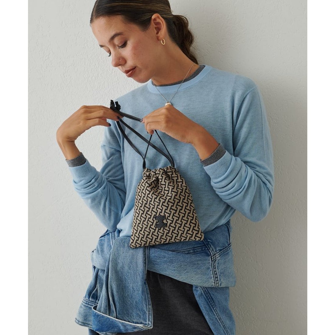 イアクッチ IACUCCI モノグランマ ポーチJACQUARD/RUGA （black） -靴