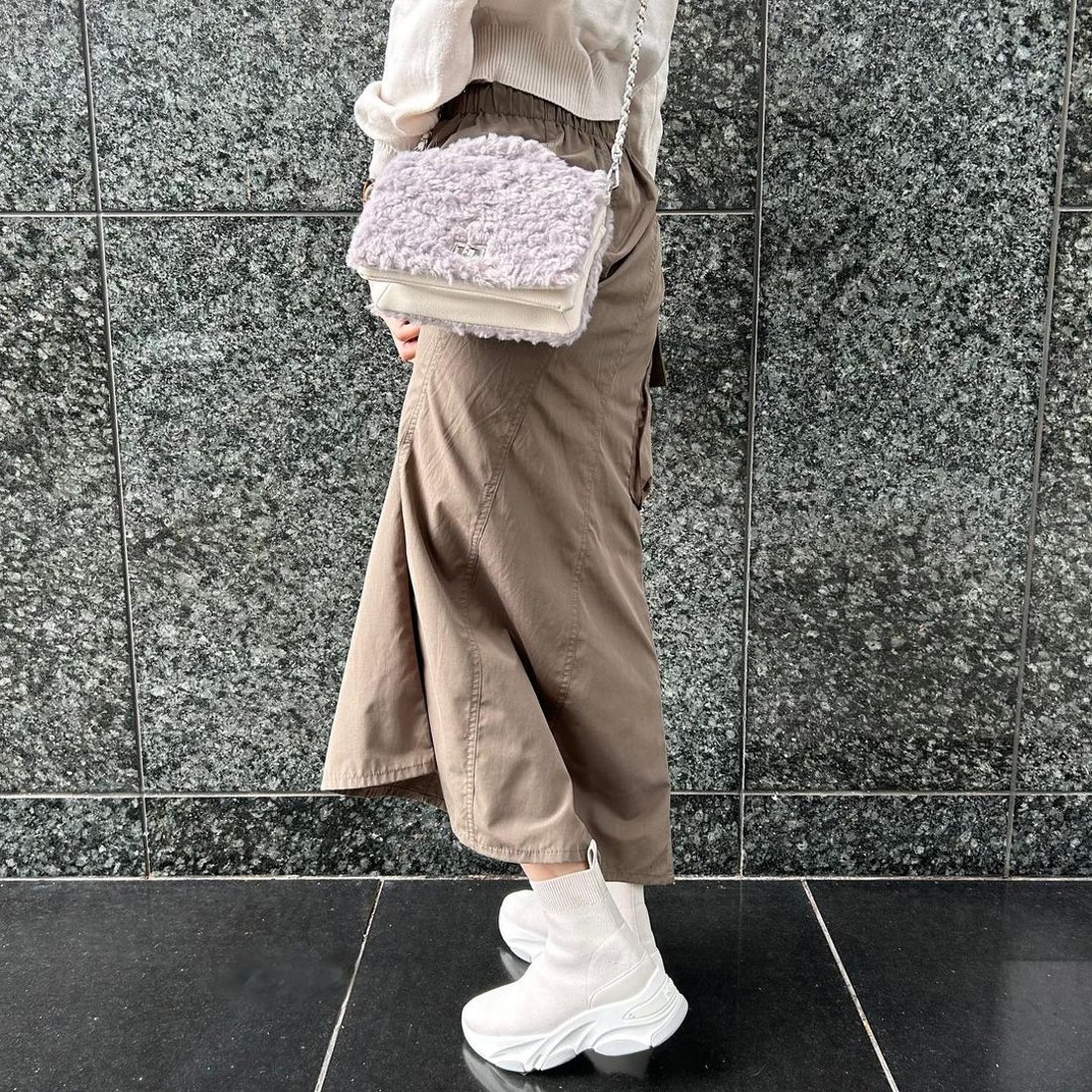 プラスダイアナ ＋diana 【撥水加工】軽量ニットソックススニーカー