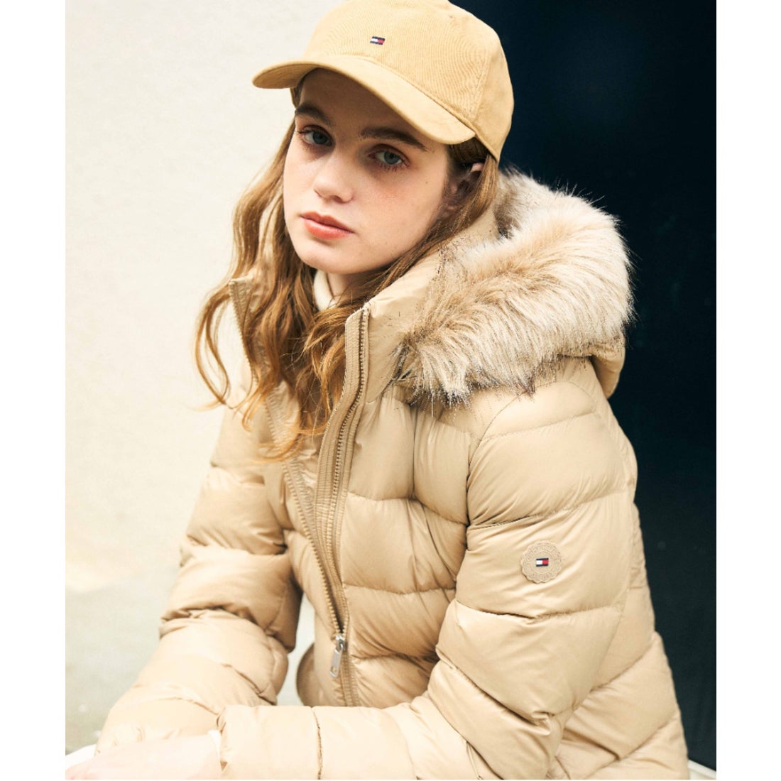 トミー ヒルフィガー TOMMY HILFIGER イミテーションファー付きグロス