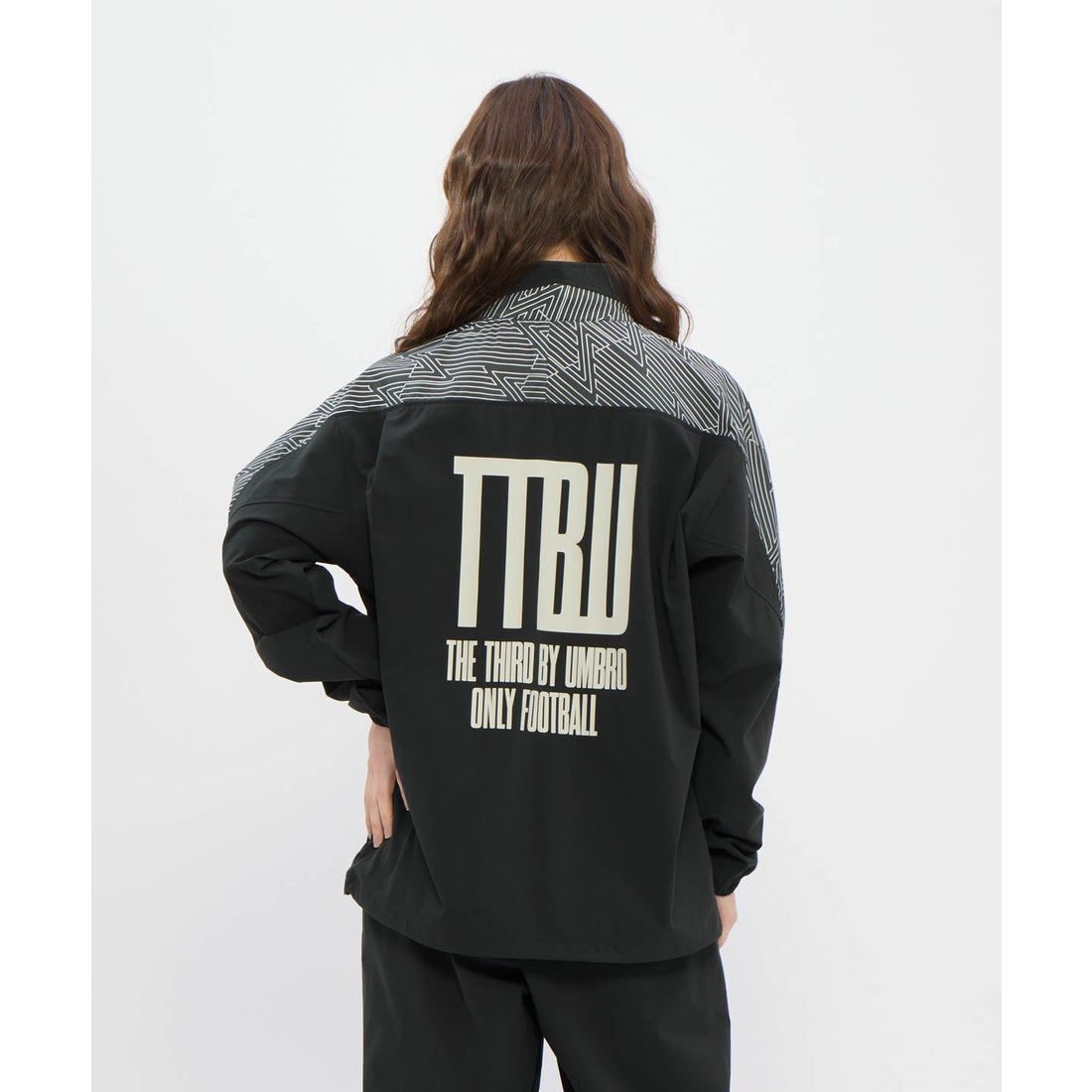 アンブロ umbro 【THE THIRD by UMBRO】アノラックピステ -デサント