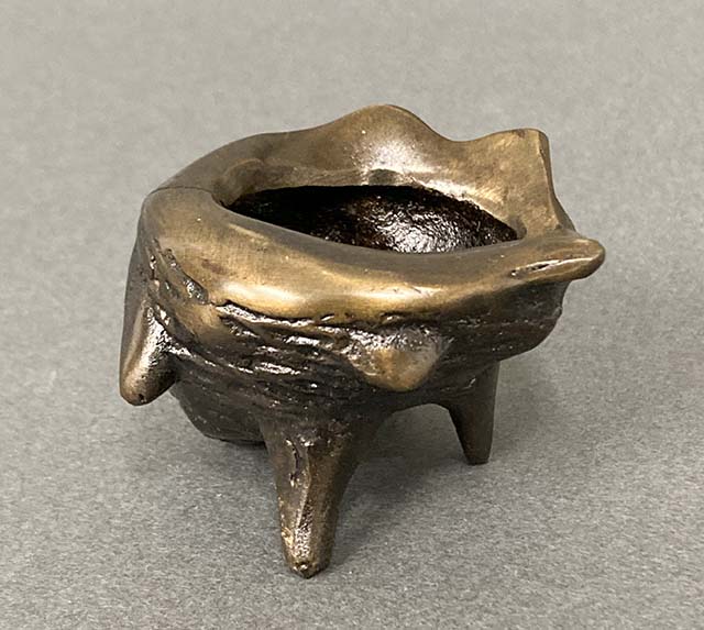 茶道具】 唐銅 栄螺 蓋置 （七種蓋置 並品 鍋長色）