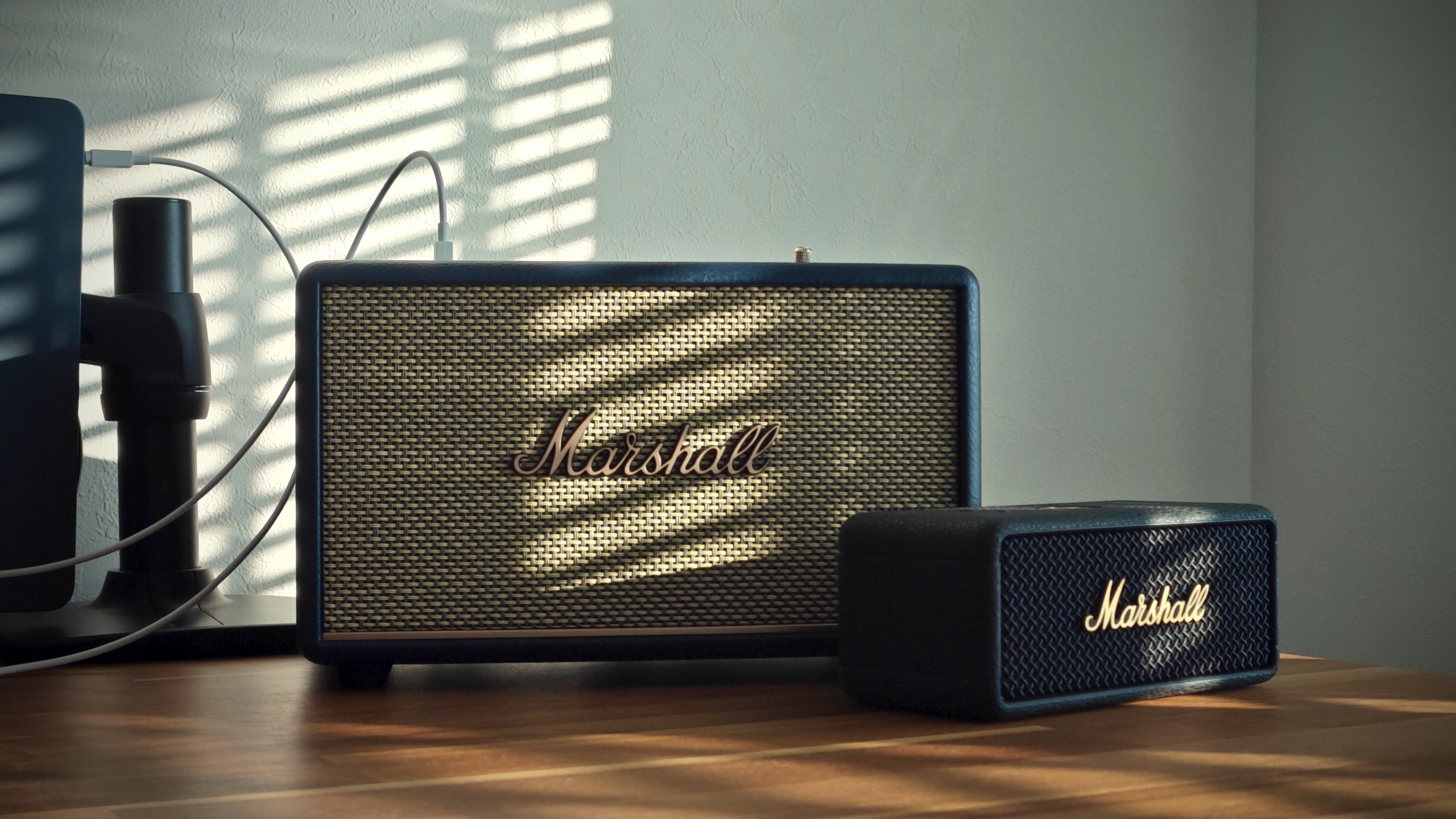 Marshall Acton IIIレビュー｜小型で驚く“部屋を支配する”音の実力