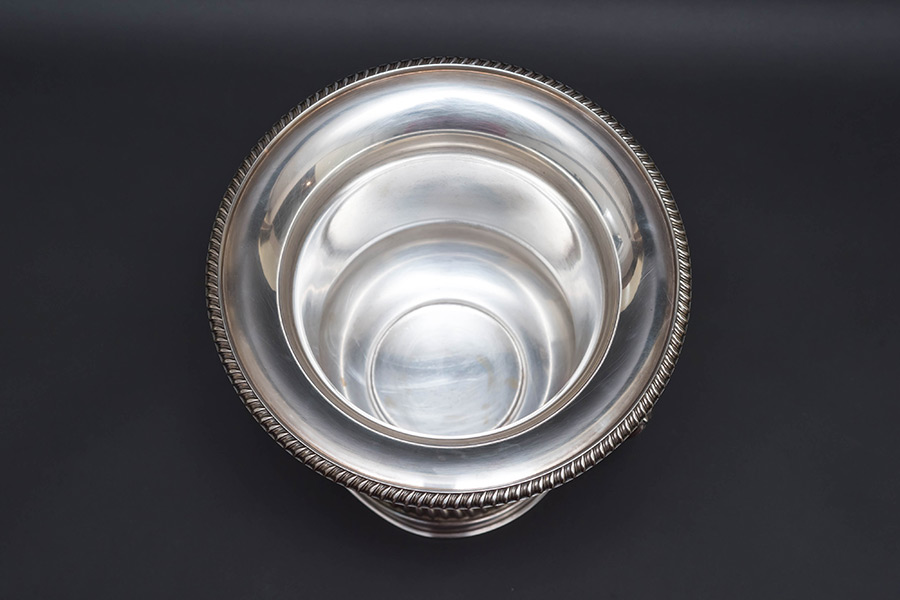 マッピン＆ウェッブ シルバー ワインクーラーを買い取りました