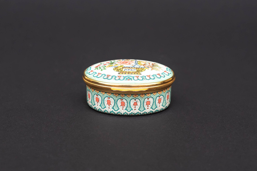 ハルシオン・デイズ エナメルボックス 『A Year to Remember』（1992年