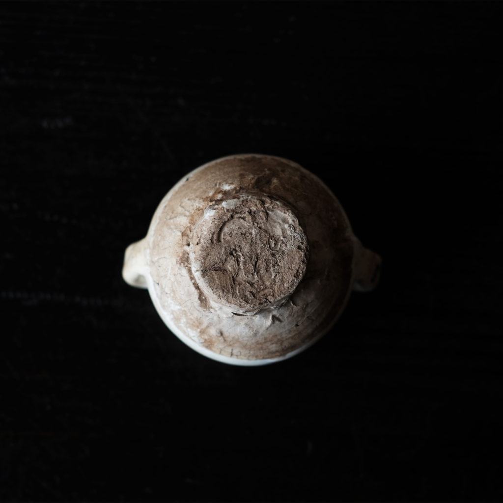 北宋 磁州窯 白釉双耳小壺 | 骨董と詩学 Antique & Poetics | 蛇韻律