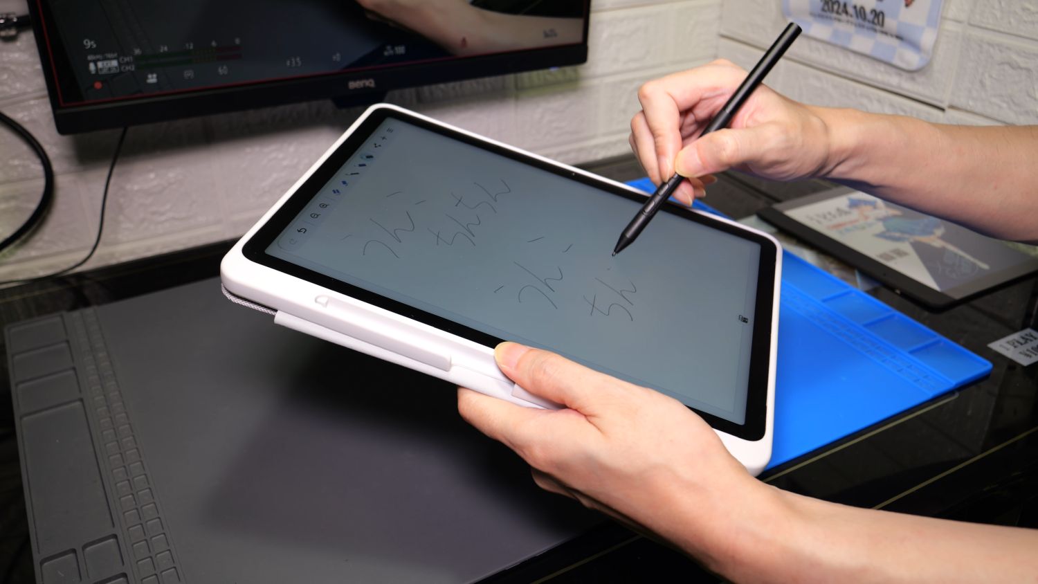 純正なのに微妙で悶絶！Wacom MovinkPad 11 純正カバーを正直レビュー