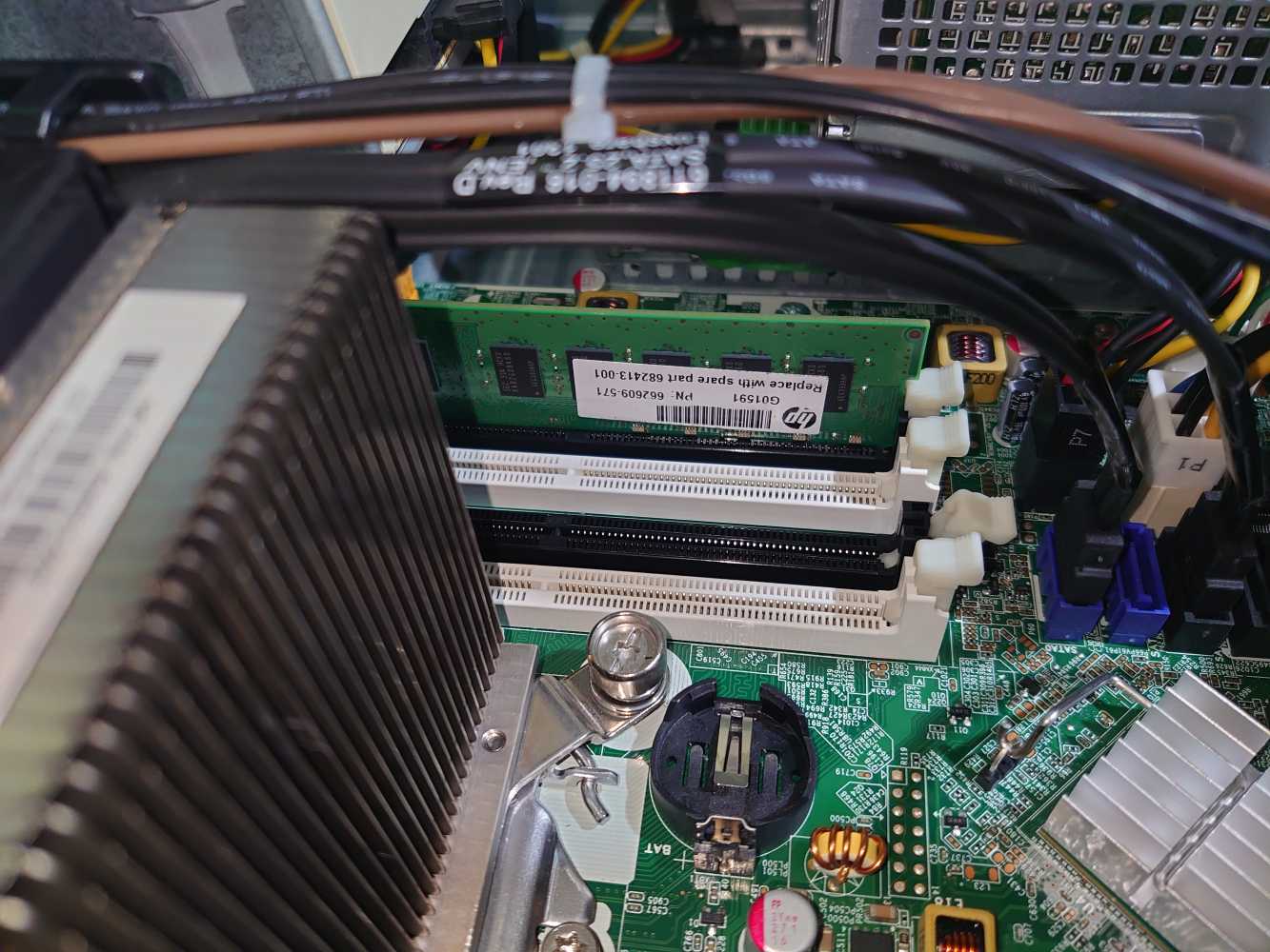 1100円だったデスクトップPC・Z220 SFFをゲーミングマシンにパワー