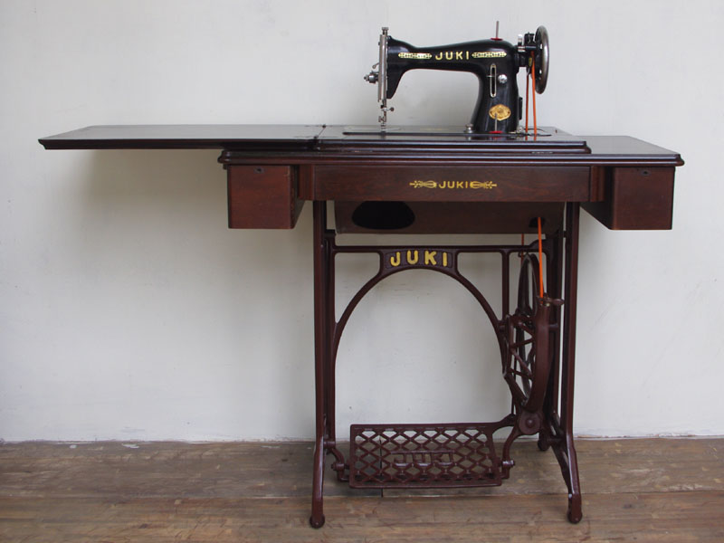 No.191 JUKI ジューキ製 家庭用足踏みミシン：アンティークミシン修理