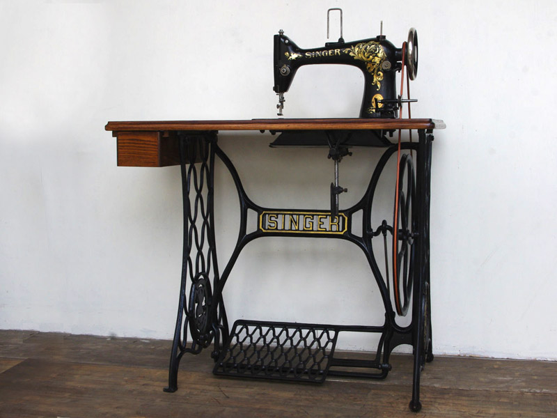 No.361 SINGER 103 シンガー製 職業用足踏みミシン：アンティーク