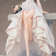 アズレン』カリブディスが“輝かしの麗裳”衣装でフィギュア化！「微笑顔