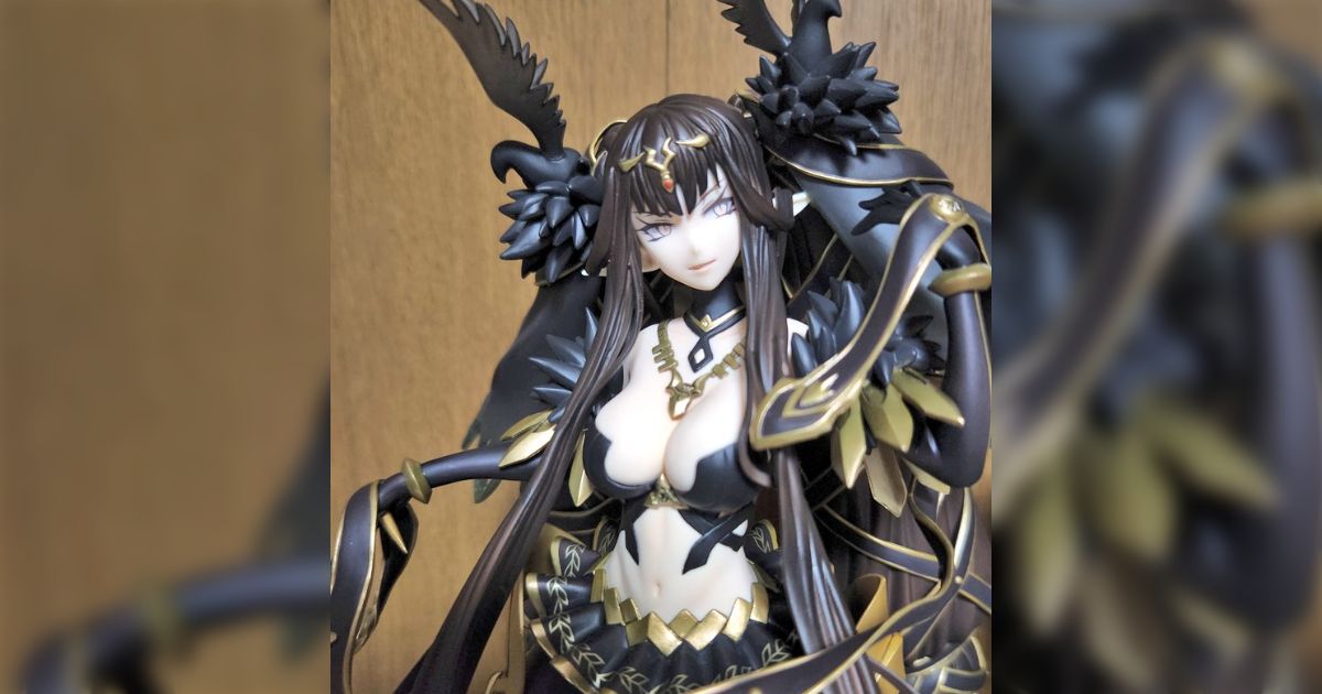 ファットカンパニーよりFGOのセミラミスのフィギュアが届く - posfie