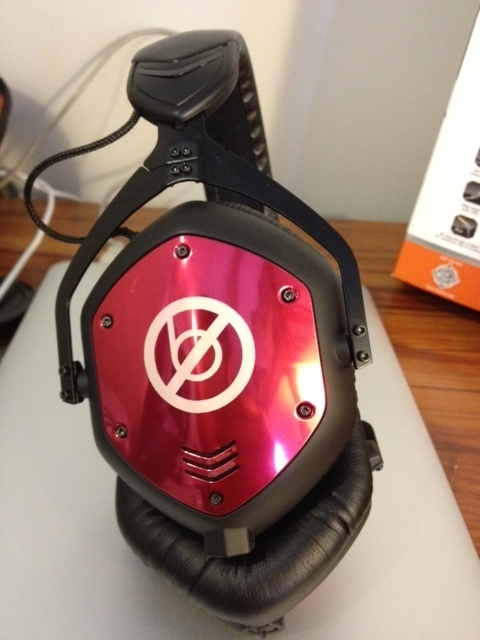 V-MODA x DJTT Design Contest - Win A Pair of Custom V-MODA M100