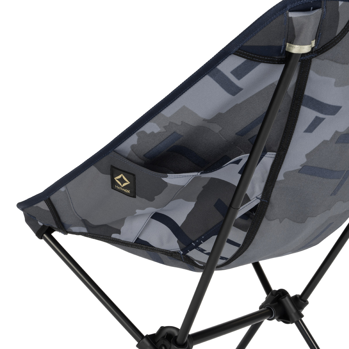 Tac.チェア / T－カモ | タクティカルサプライ | Helinox（ヘリ