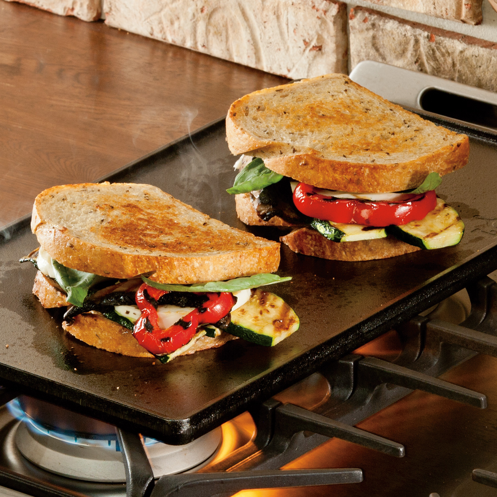 16.75 Inch x 9.5 Inch Cast Iron Reversible Grill/Griddle（ダブル