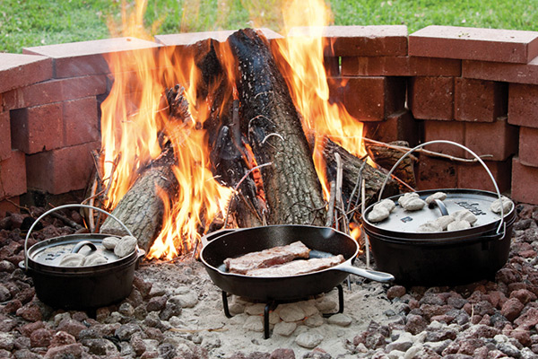 Outdoor Cooking Table,（クッキングテーブル） - LODGE(ロッジ)｜公式